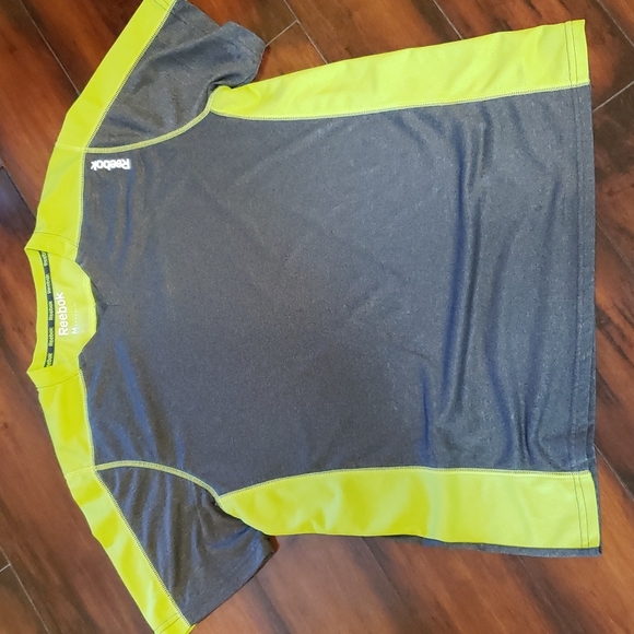 Reebok active top / M - Picture 1 of 5
